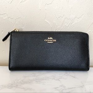 Coach Crossgrain Leather 3/4 Zip Black Wallet